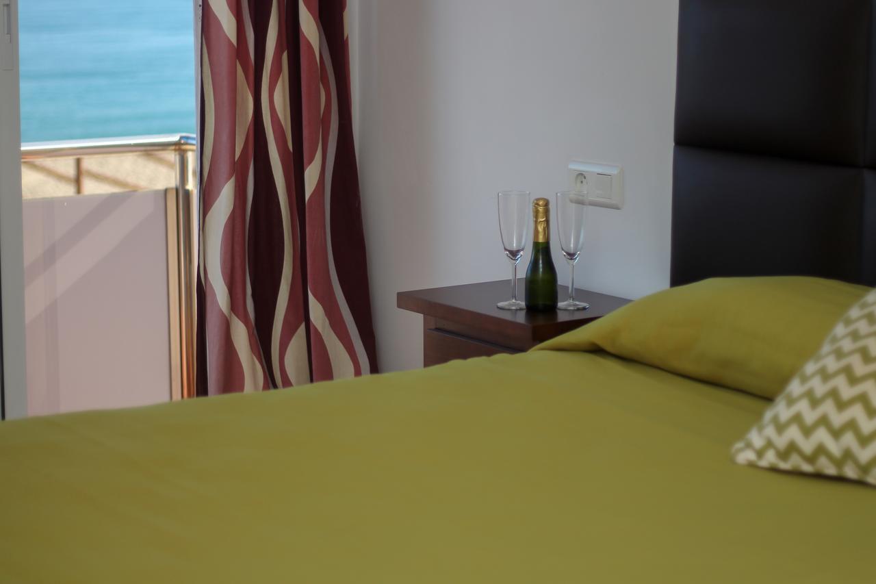 Hostal Esperanza Benajarafe Εξωτερικό φωτογραφία
