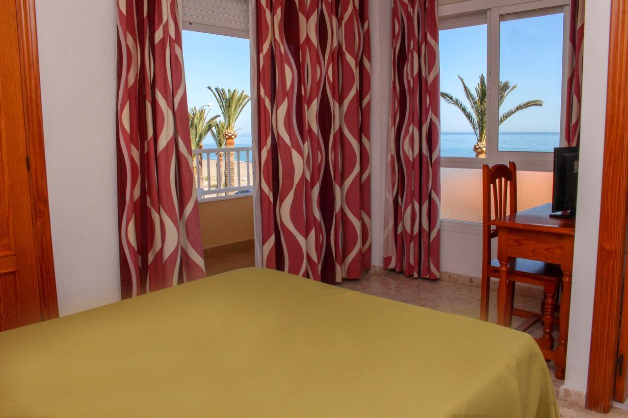 Hostal Esperanza Benajarafe Εξωτερικό φωτογραφία